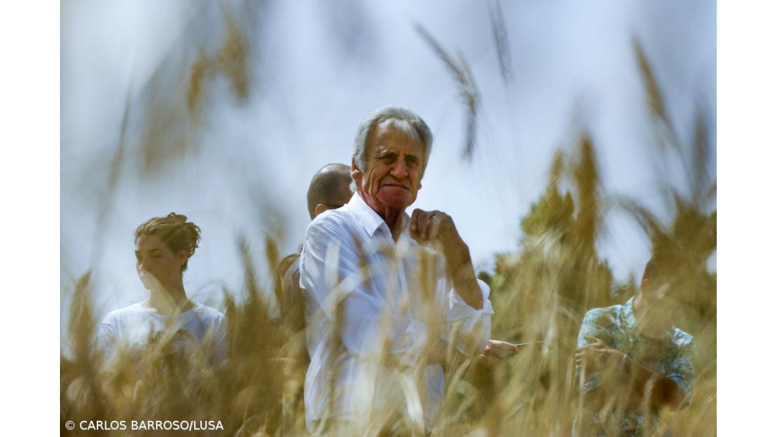 PCP/Congresso: Jerónimo admite continuar líder e que é cedo para escrever memórias 