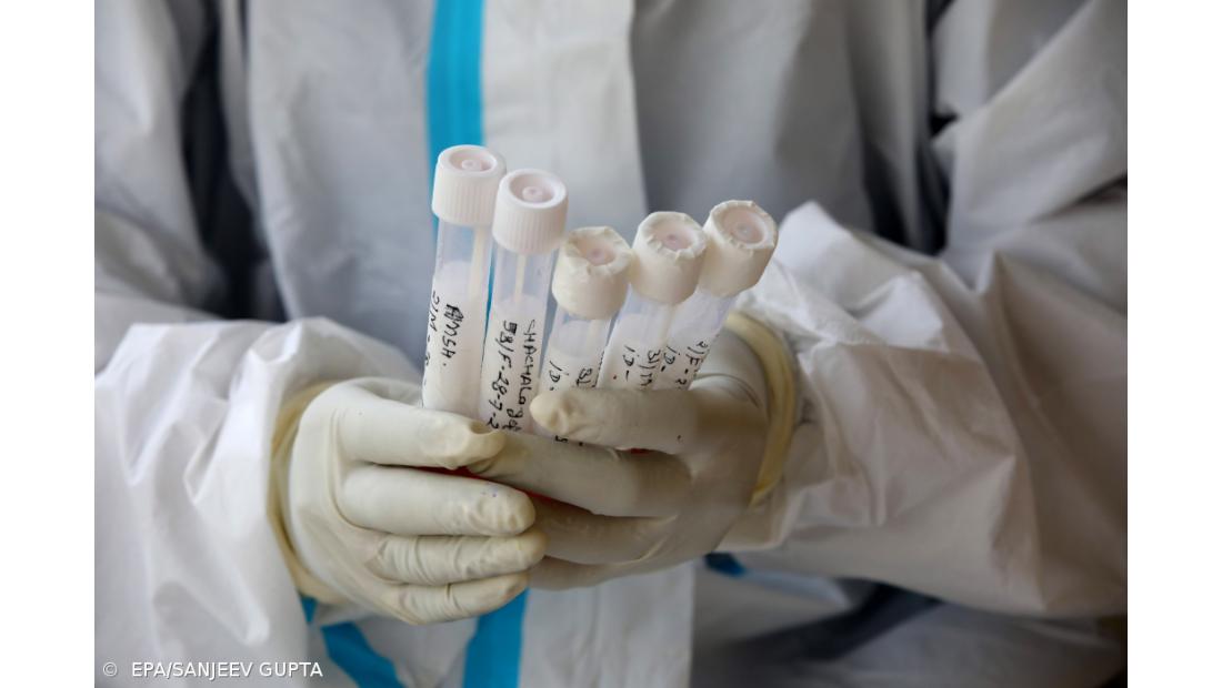 Grécia tem primeiro caso em campo de migrantes numa ilha do Mar Egeu