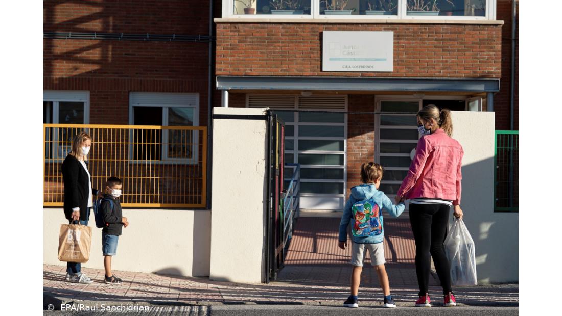 Vírus duplica incidência em Espanha e já provocou perto de 2.500 mortos em 2021