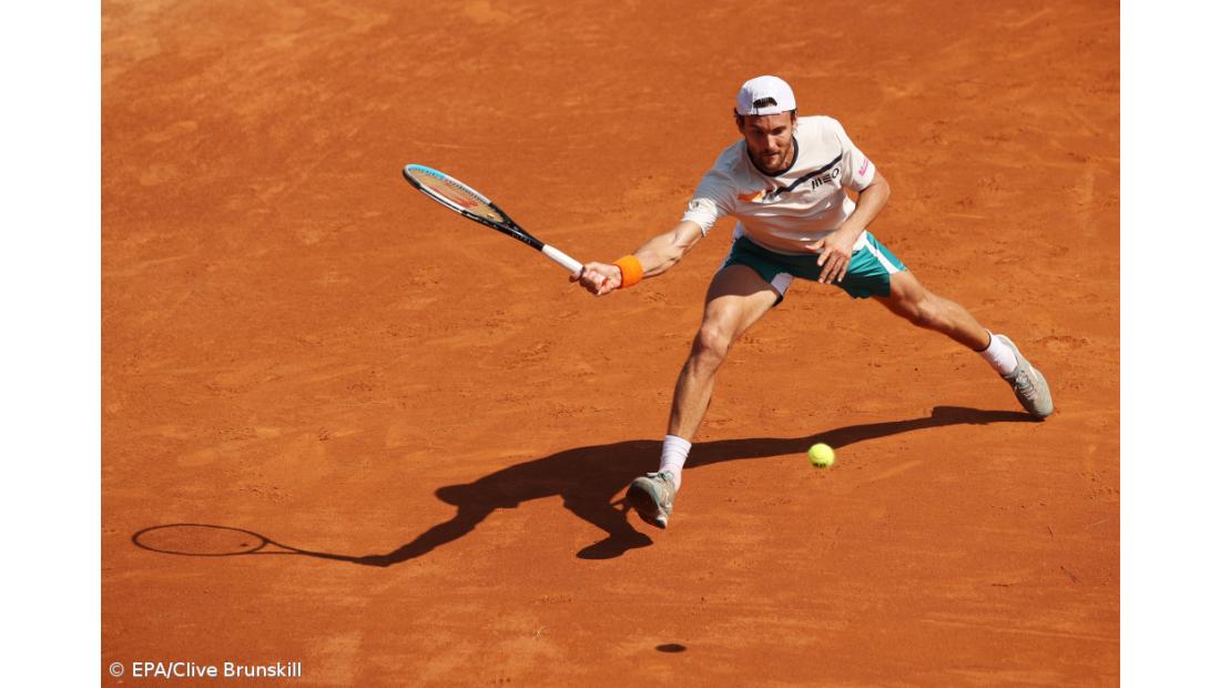 Tenista português João Sousa na segunda ronda do 'qualifying' de Indian Wells