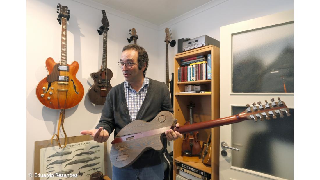 O professor que constrói guitarras elétricas nos tempos livres  – Imagem 4