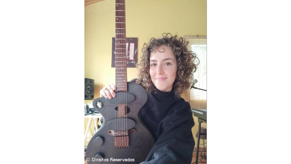 O professor que constrói guitarras elétricas nos tempos livres  – Imagem 2