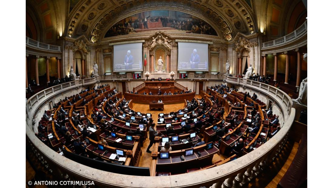 Parlamento arranca o ano com renovação do estado de emergência e debate sobre o clima