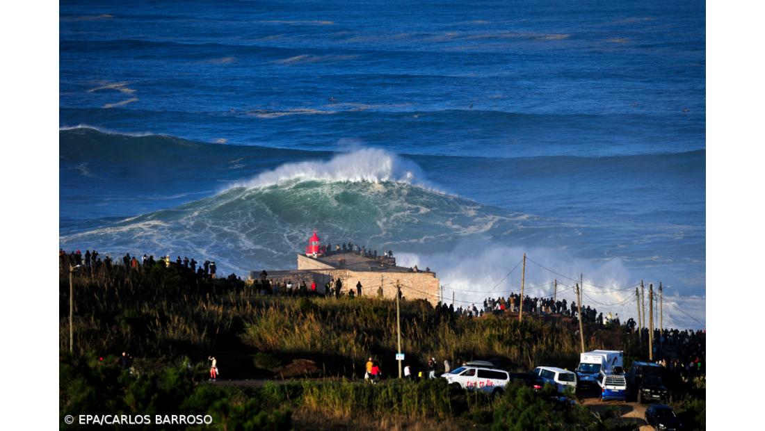 Surf volta a ser permitido na praia do Norte na Nazaré