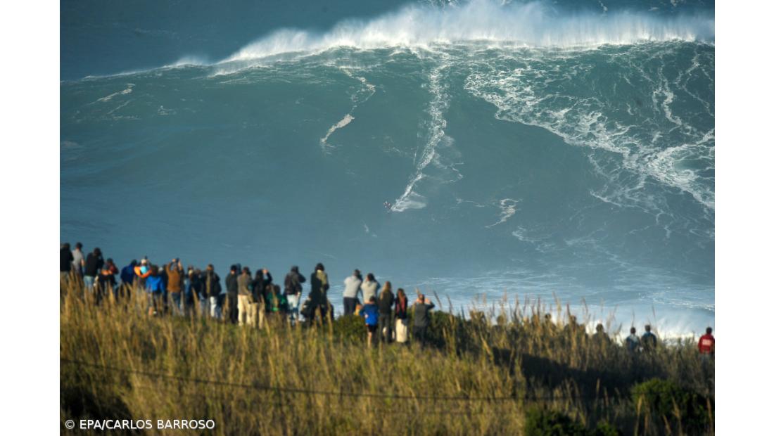 Nazaré palco de 11 ondas gigantes nomeadas para os prémios da Liga Mundial de Surf