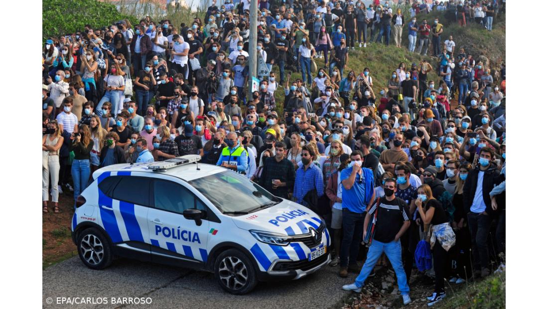 Nazaré proíbe acesso ao Farol para evitar excessiva concentração de público nas arribas – Imagem 2