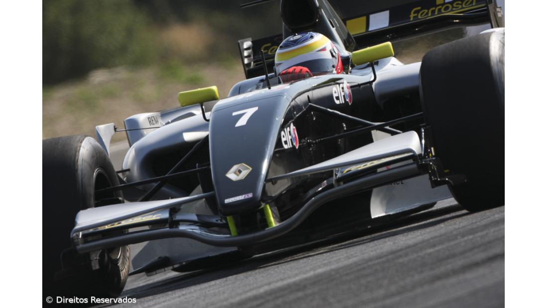 Félix da Costa quinto na primeira corrida da Fórmula 2.0