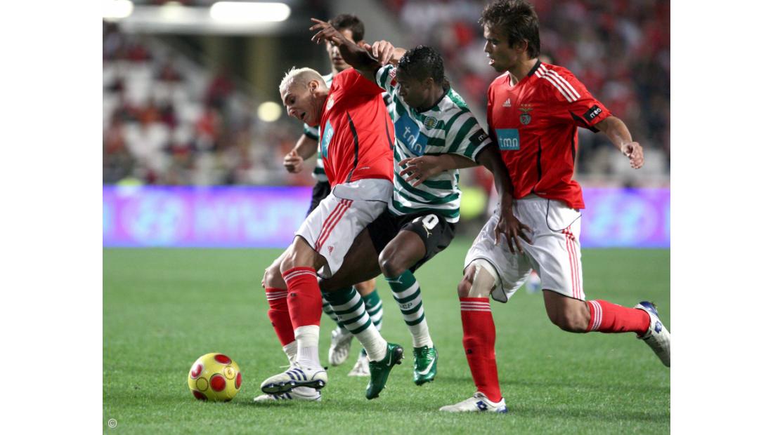 Benfica quebra jejum e vence na Luz