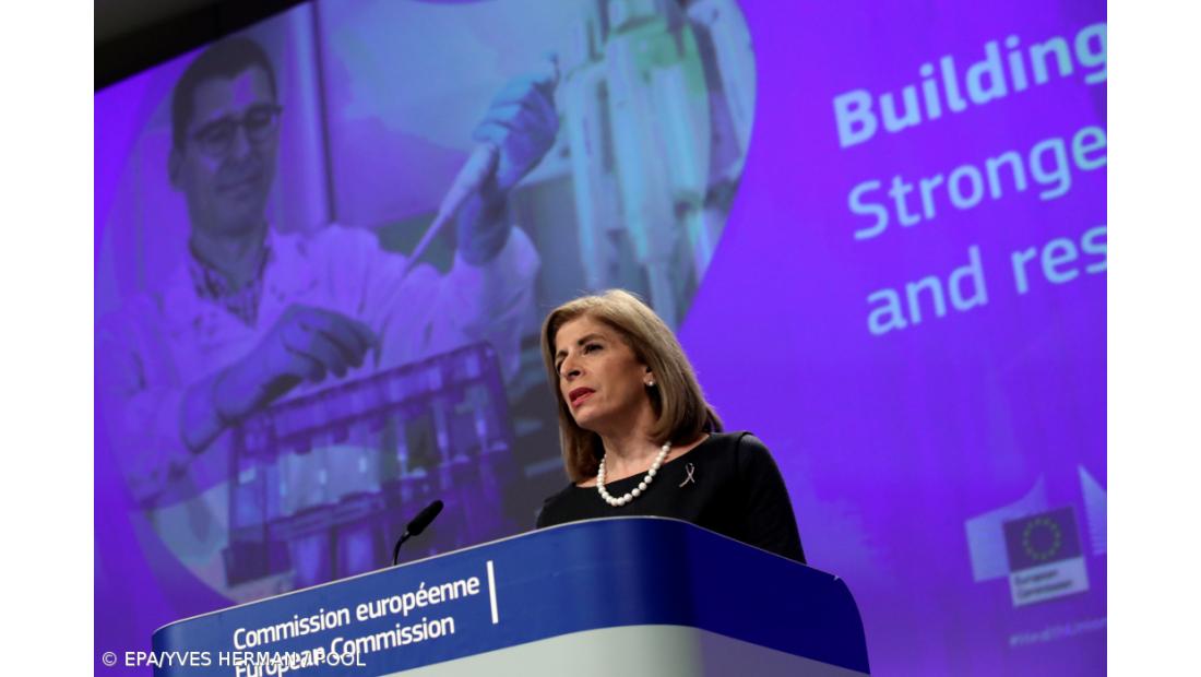 UE chega a acordo sobre lei que facilita compra de medicamentos e vacinas