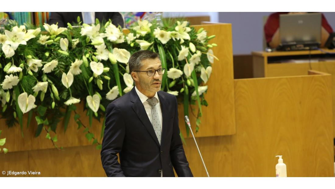 Presidente do Parlamento dos Açores quer cooperar com homólogo da madeira para aprofundar autonomia 