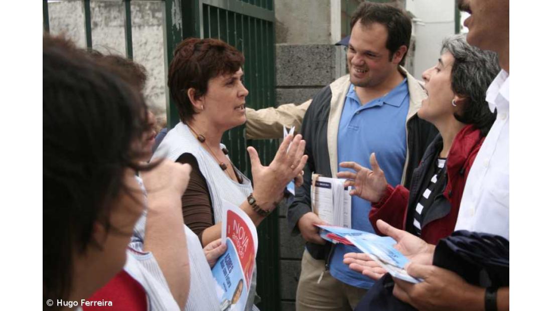 Carlos César considera que votar no PSD  é "voltar atrás"