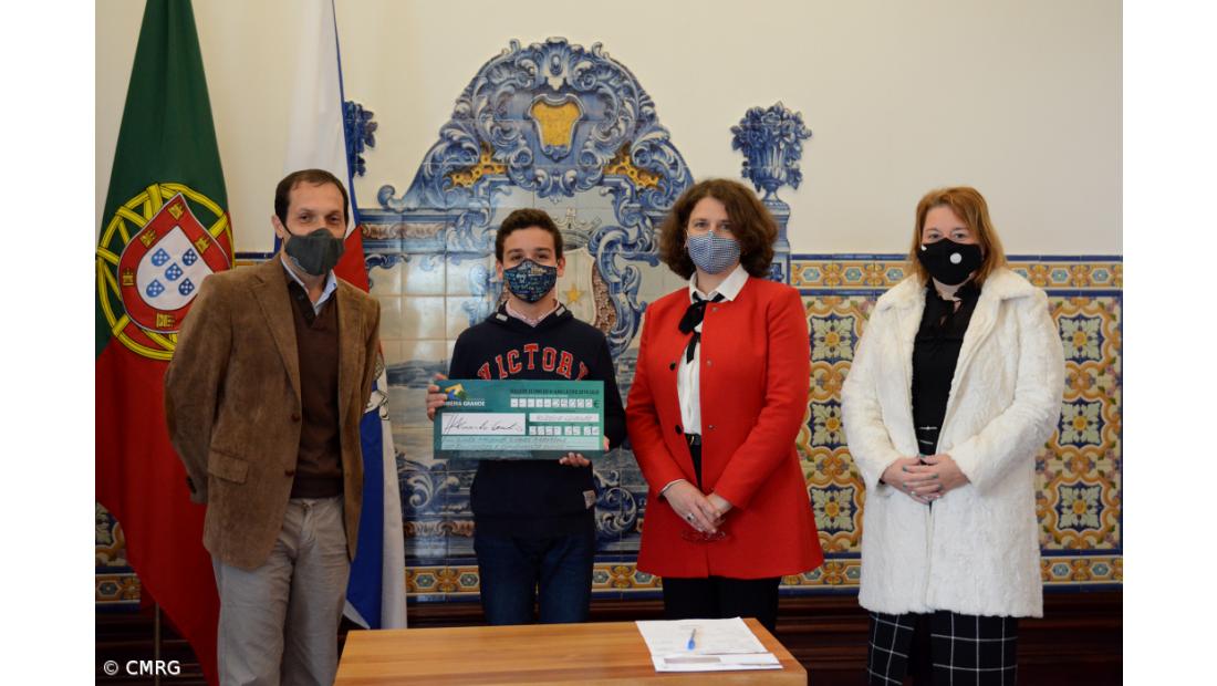 Câmara da Ribeira Grande atribui bolsas de mérito escolar – Imagem 1