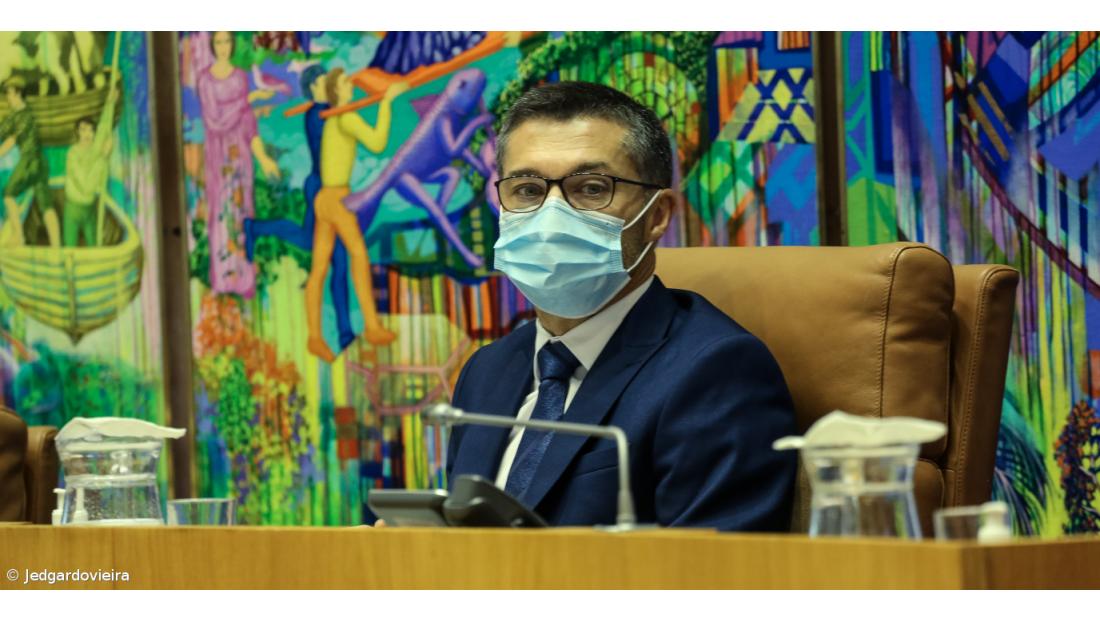 Parlamento dos Açores propõe a Ferro Rodrigues colaboração na defesa da Lei do Mar