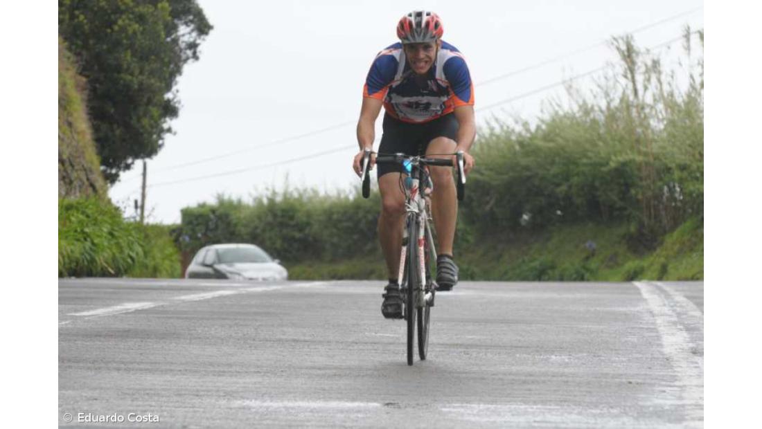 André Arruda vence ao sprint Circuito "Pedalar a Loeste"