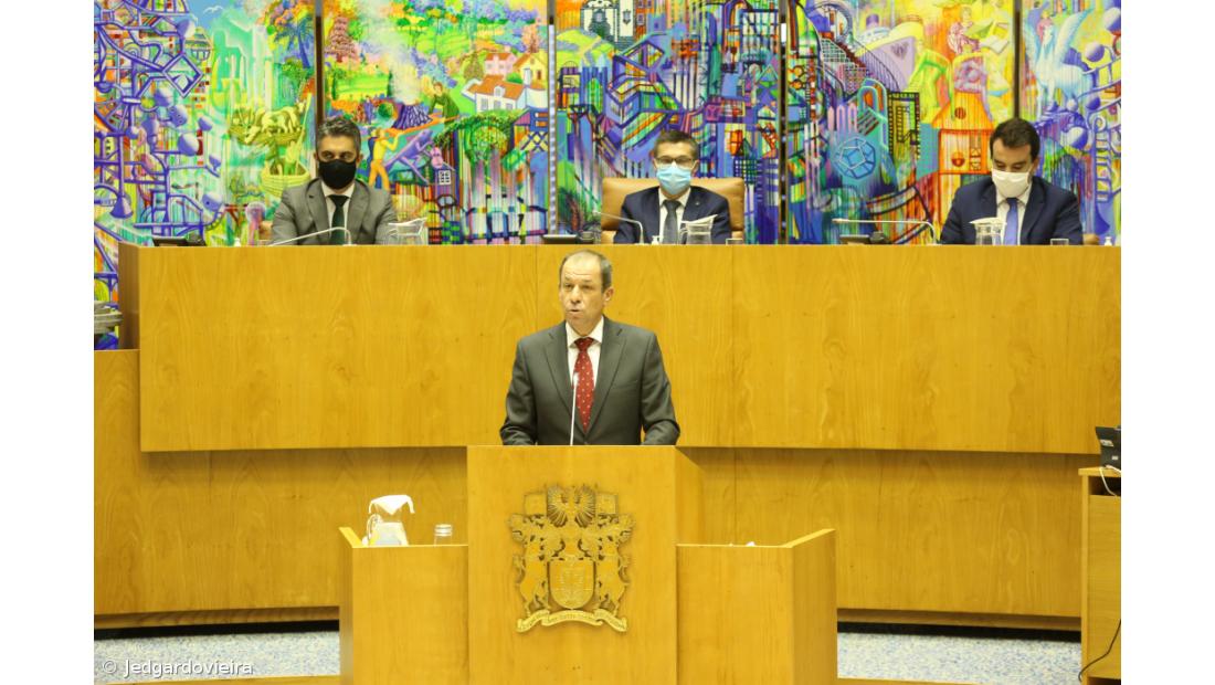IL alerta que é preciso “reverter o caminho de crescimento” da dívida dos Açores