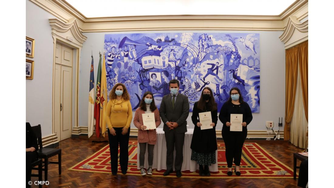 Ponta Delgada entrega Prémio de Mérito Escolar a 28 alunos do ensino não superior – Imagem 2