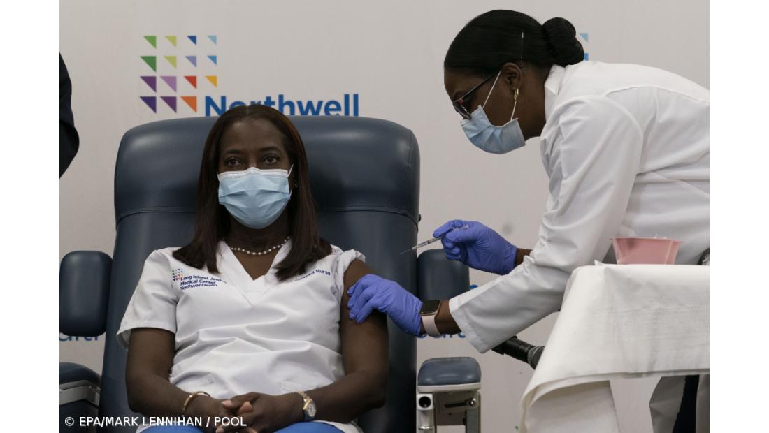 Uma pessoa vacinada baixa em 30% risco de agregado familiar ficar infetado