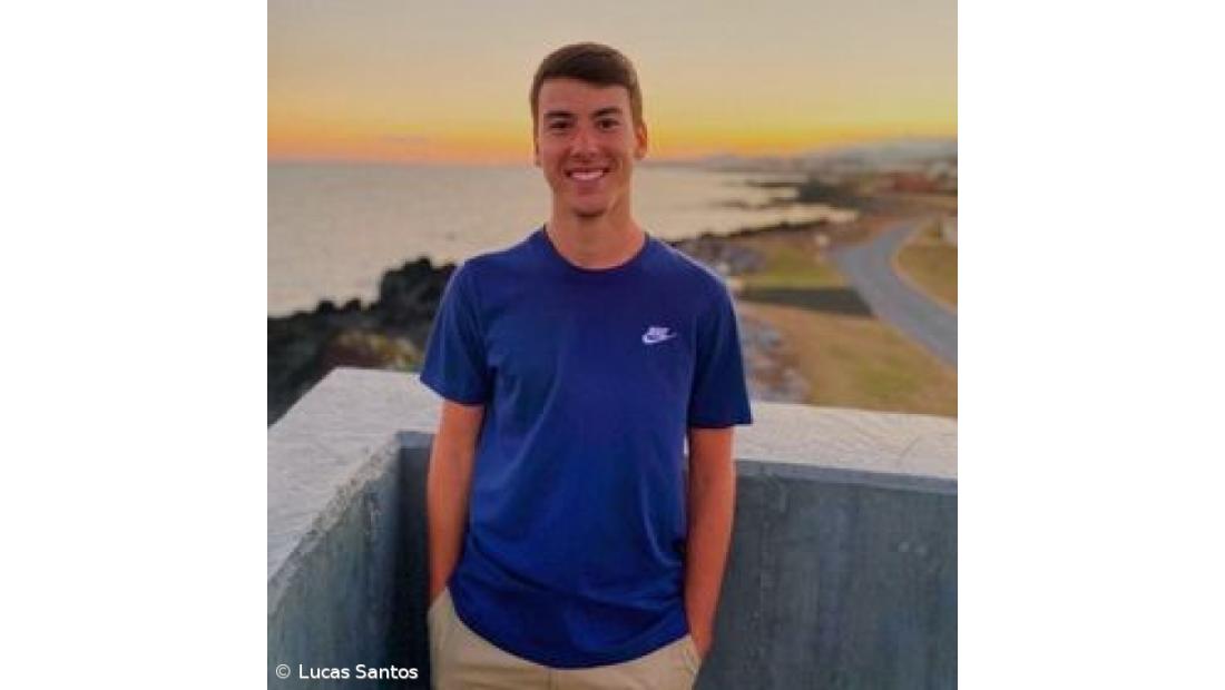 Alunos de diversas turmas dão os parabéns à sua escola – Imagem 5