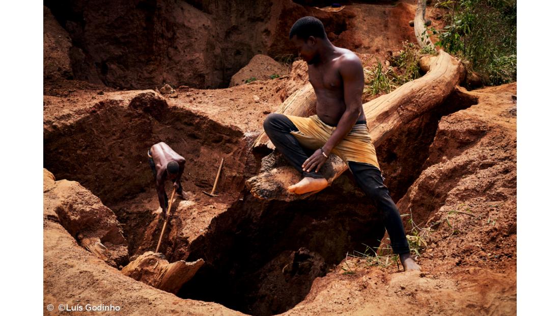 Luís Godinho expõe minas ilegais em Moçambique – Imagem 7
