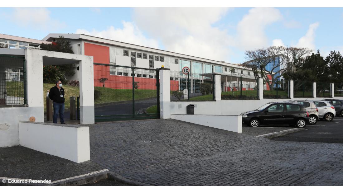 Greve encerrou 89 escolas nos Açores 