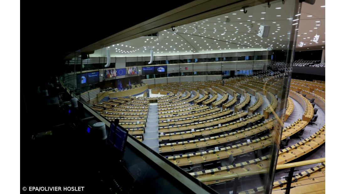 Abstenção na UE estimada em 49% enquanto faltam dados para Itália