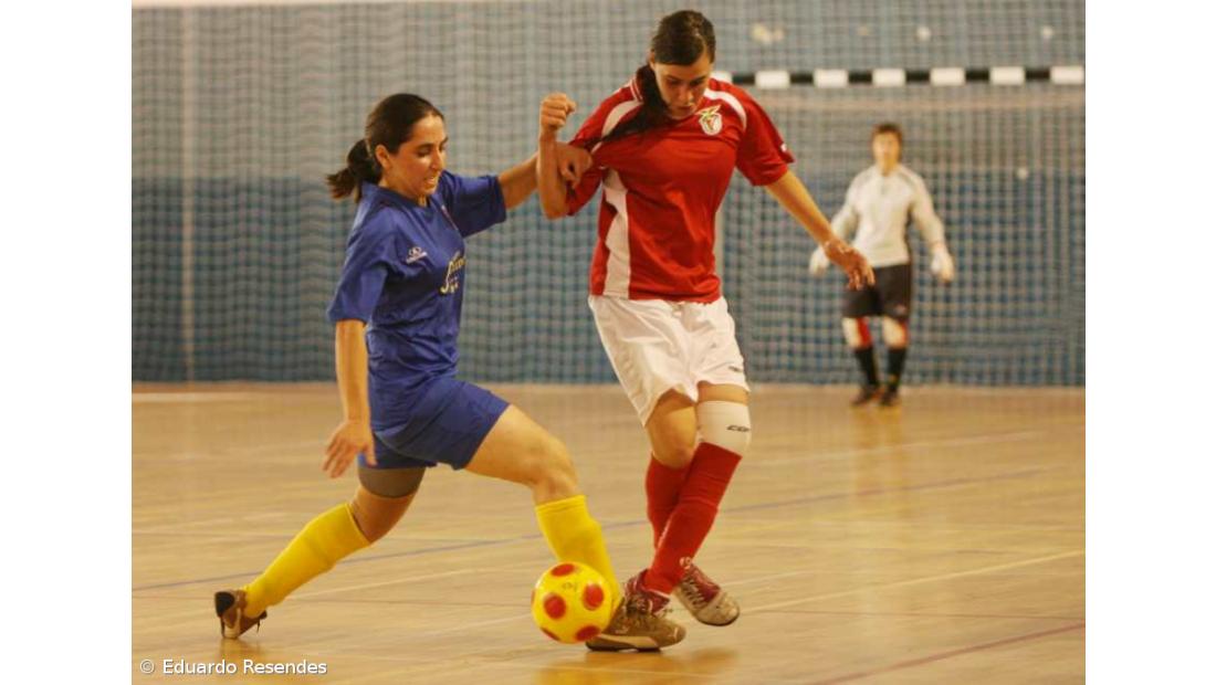 Competição feminina de futsal fica reduzida a três equipas