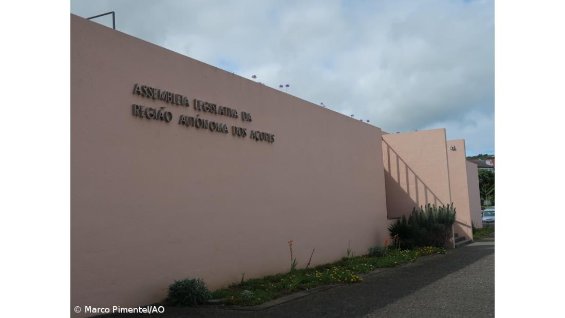 Deputados açorianos propõem novos apoios para ajudar economia regional