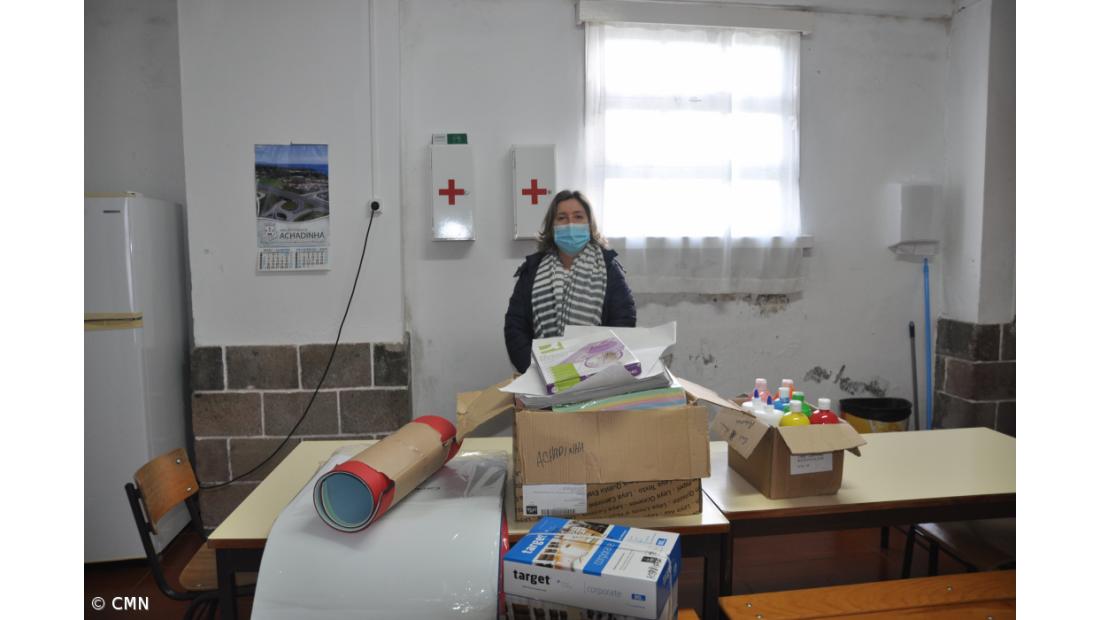 Câmara do Nordeste apoia ensino básico com material escolar  