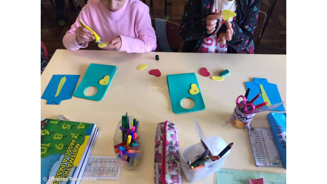 Crianças homenageiam pai pela expressão plástica – Imagem 7