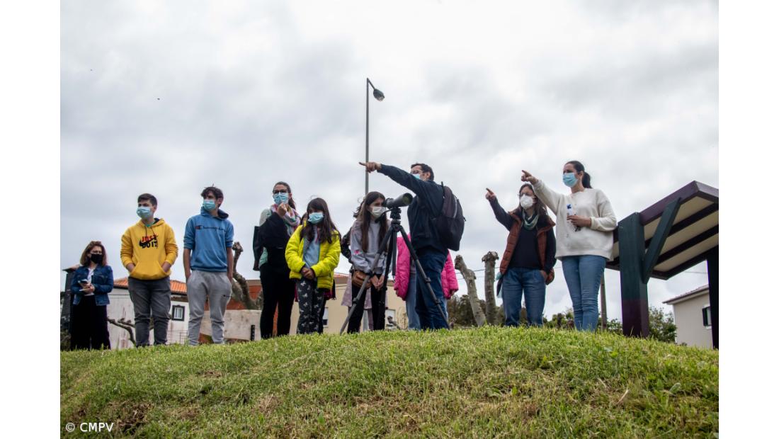 Grupo de Ambiente da EBI dos Biscoitos em ação de sensibilização  – Imagem 1