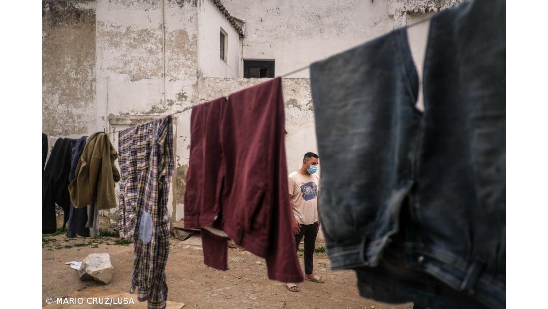 Organizações católicas interpelam Costa e deputados sobre trabalhadores agrícolas imigrantes