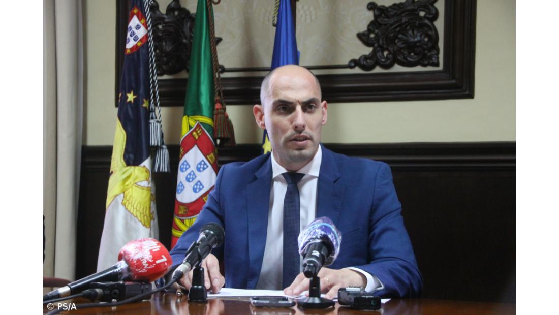 PS/Açores pede esclarecimentos sobre "agravamento dos prejuízos" da SATA