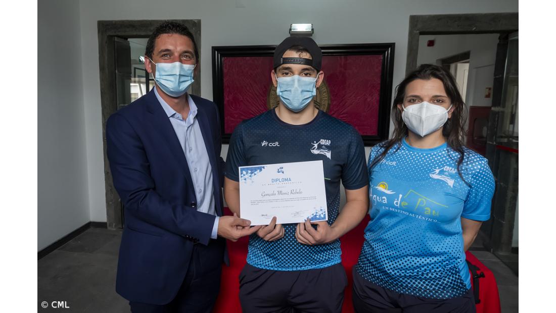 Clube Desportivo Escolar de Água de Pau recebido nos Paços do Concelho – Imagem 2