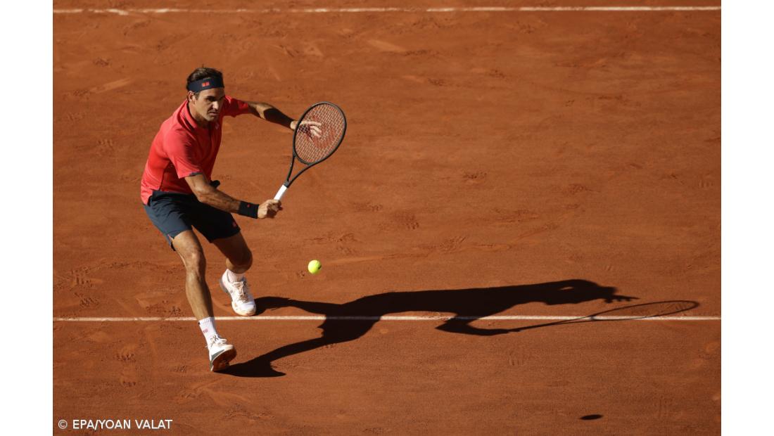 Roger Federer apura-se para a segunda ronda