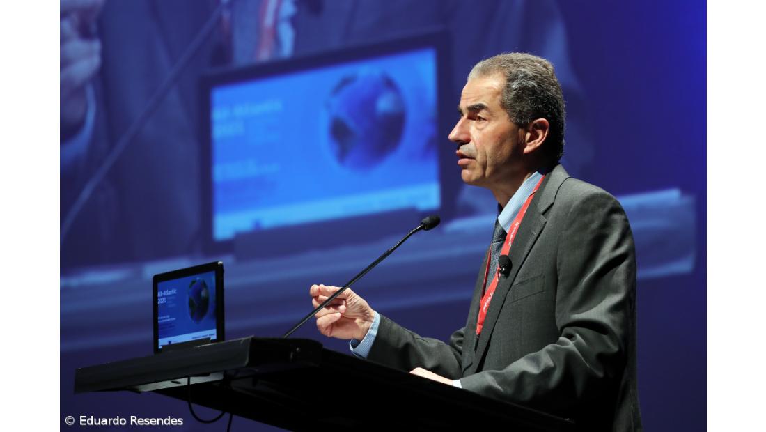 Ministro da Ciência diz que houve "incompetência" dos governos dos Açores no lançamento do porto espacial