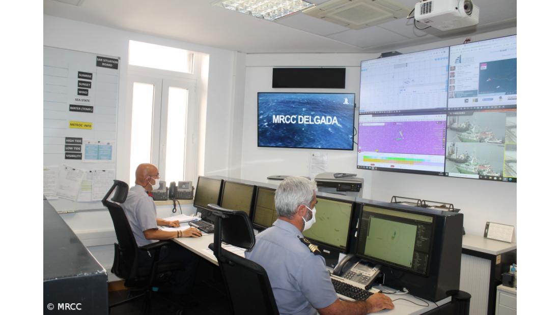 Marinha resgata quatro tripulantes ao largo dos Açores