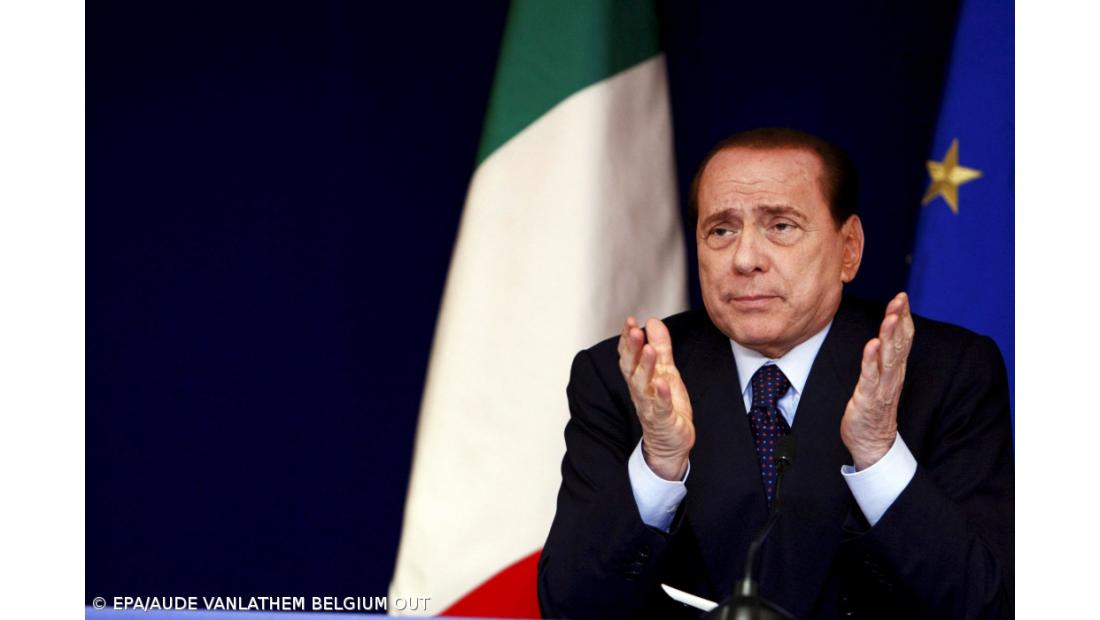 Silvio Berlusconi condenado a quatro anos de prisão