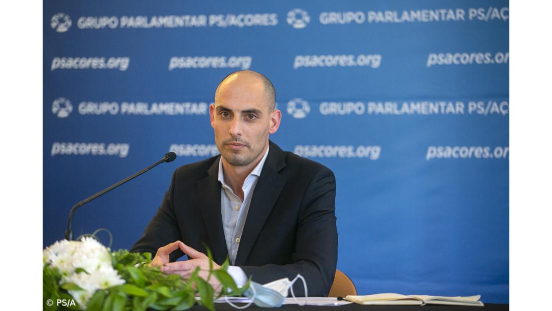 PS/Açores acusa Governo Regional de escolher empresa "com ligações ao PSD e sem experiência"
