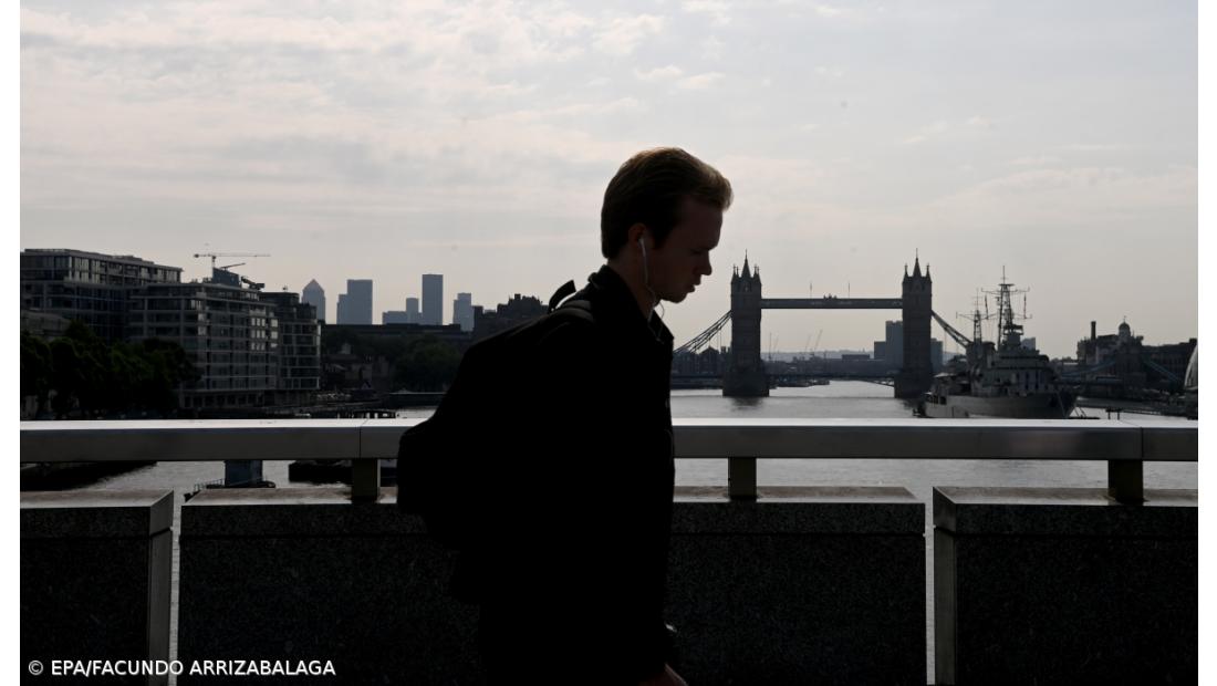 Reino Unido oferece incentivos aos jovens para se vacinarem