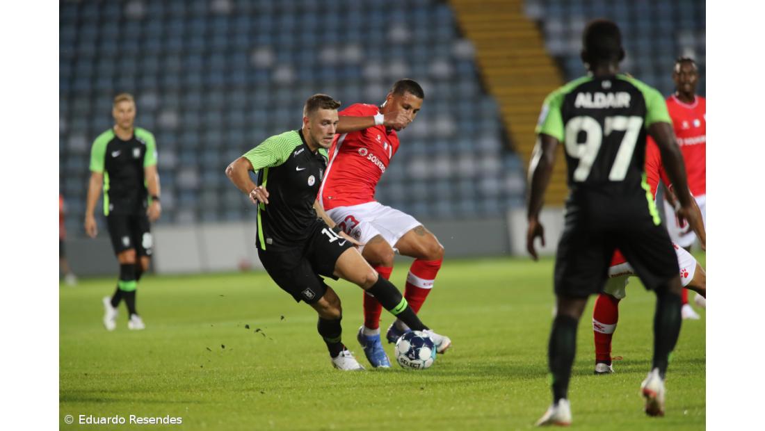 Santa Clara vence Olimpija Ljubljana e espreita 'play-off'