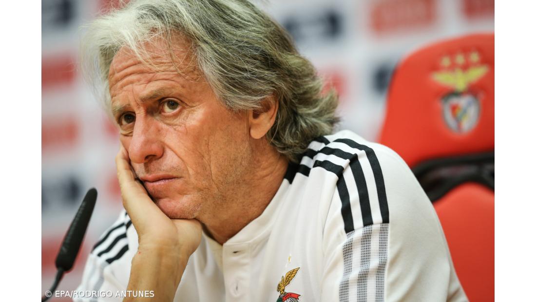 Jorge Jesus defende que jogo com o Santa Clara devia ter sido adiado