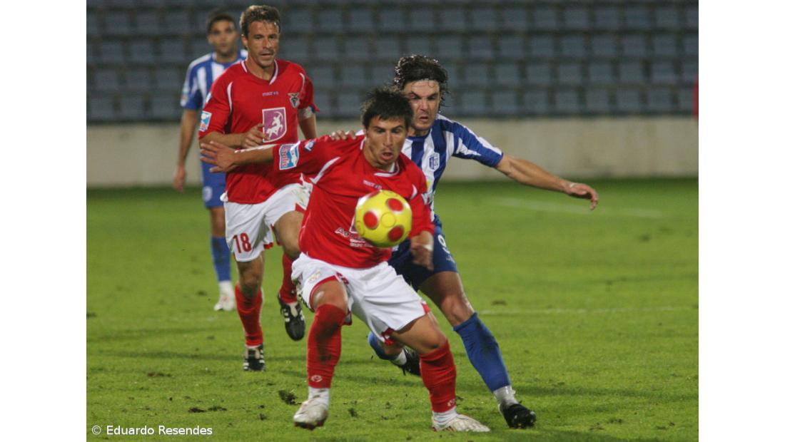 Santa Clara salta para a liderança com goleada sobre o Vizela