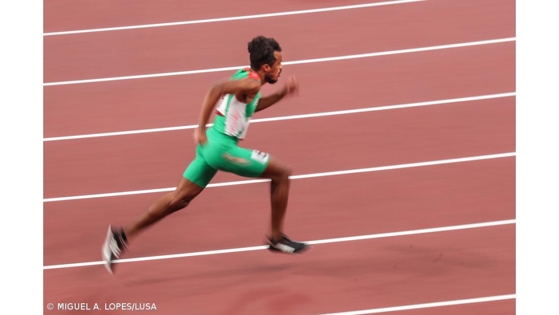 Sandro Baessa conquista medalha de prata nos Mundiais de atletismo paralímpico