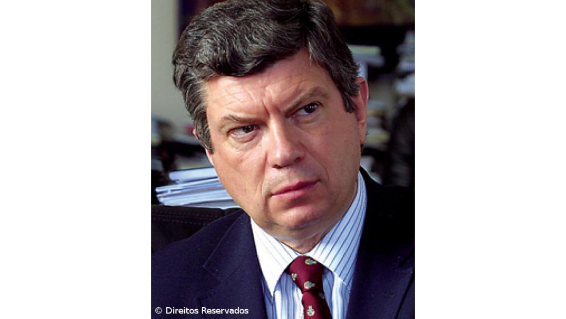 Açores, que economia de mercado?