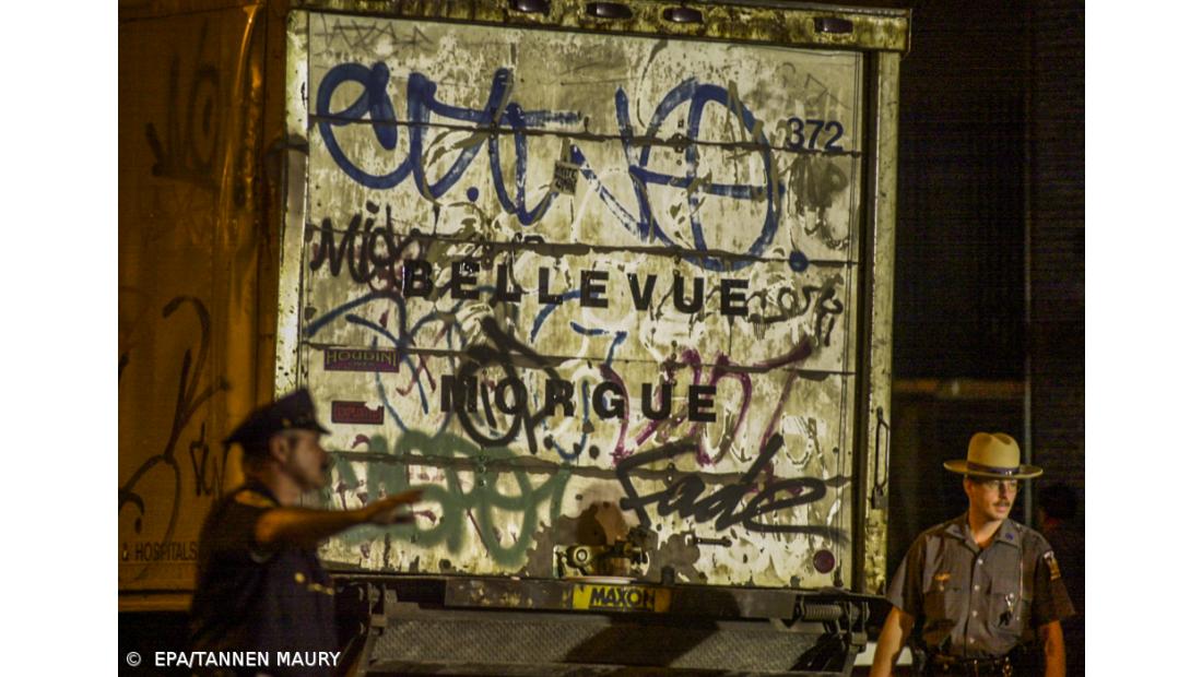 A liberdade e a tristeza juntam-se no memorial de Nova Iorque