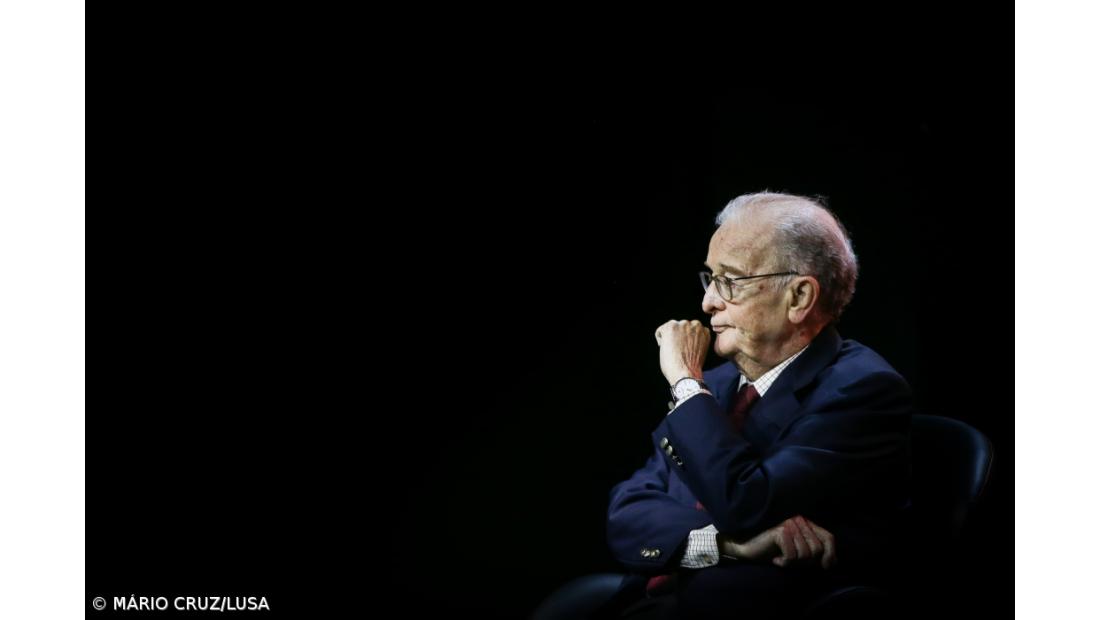 Marcelo, Cavaco e Eanes juntos em livro de homenagem a Jorge Sampaio