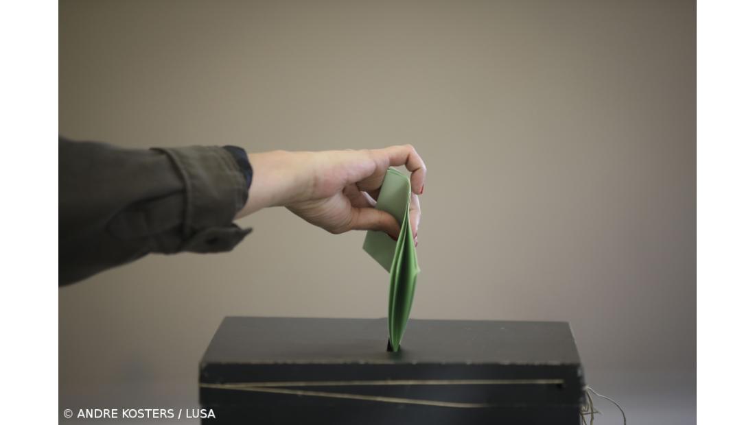 Votos dos emigrantes continuam a crescer e cartas devolvidas diminuem