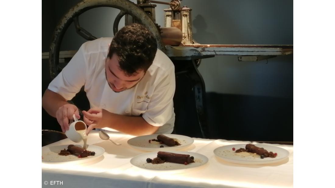 O jovem açoriano Adriano Sousa, recém-formado na EFTH, vence o Prémio Jovens Chocolateiros Belcolade