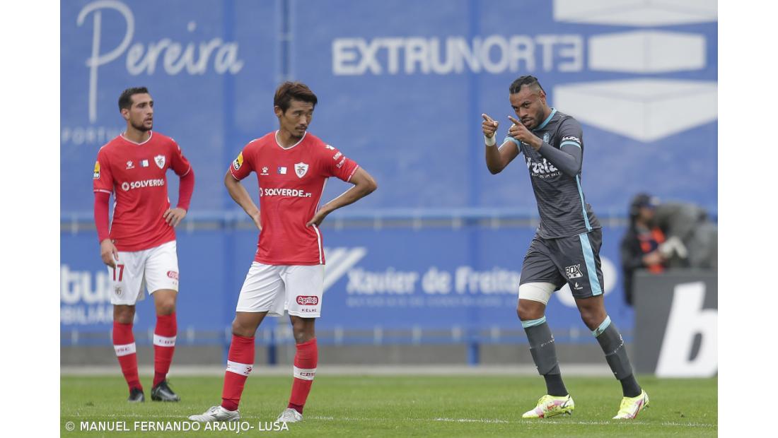 Vizela empata com Santa Clara com golo marcado nos ‘descontos’