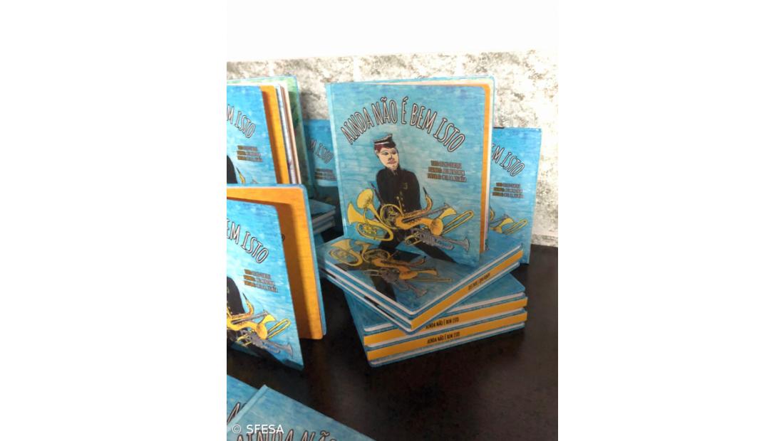 “Ainda não é bem isto”, o livro que conta a história de uma criança açoriana na banda filarmónica – Imagem 2